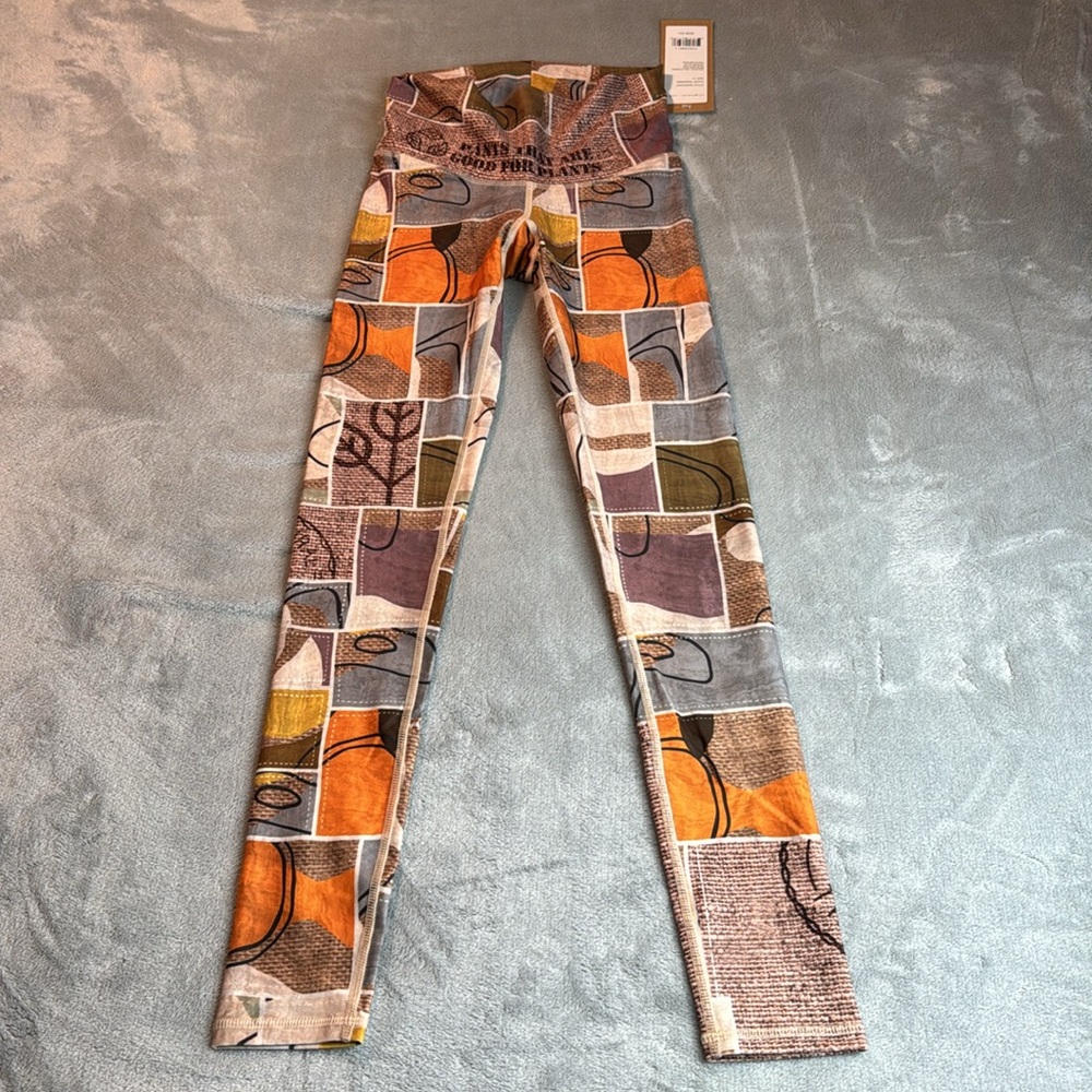 NWT Niyama Sol Tanzania Barefoot Legging Size Small - Picture 4 of 14